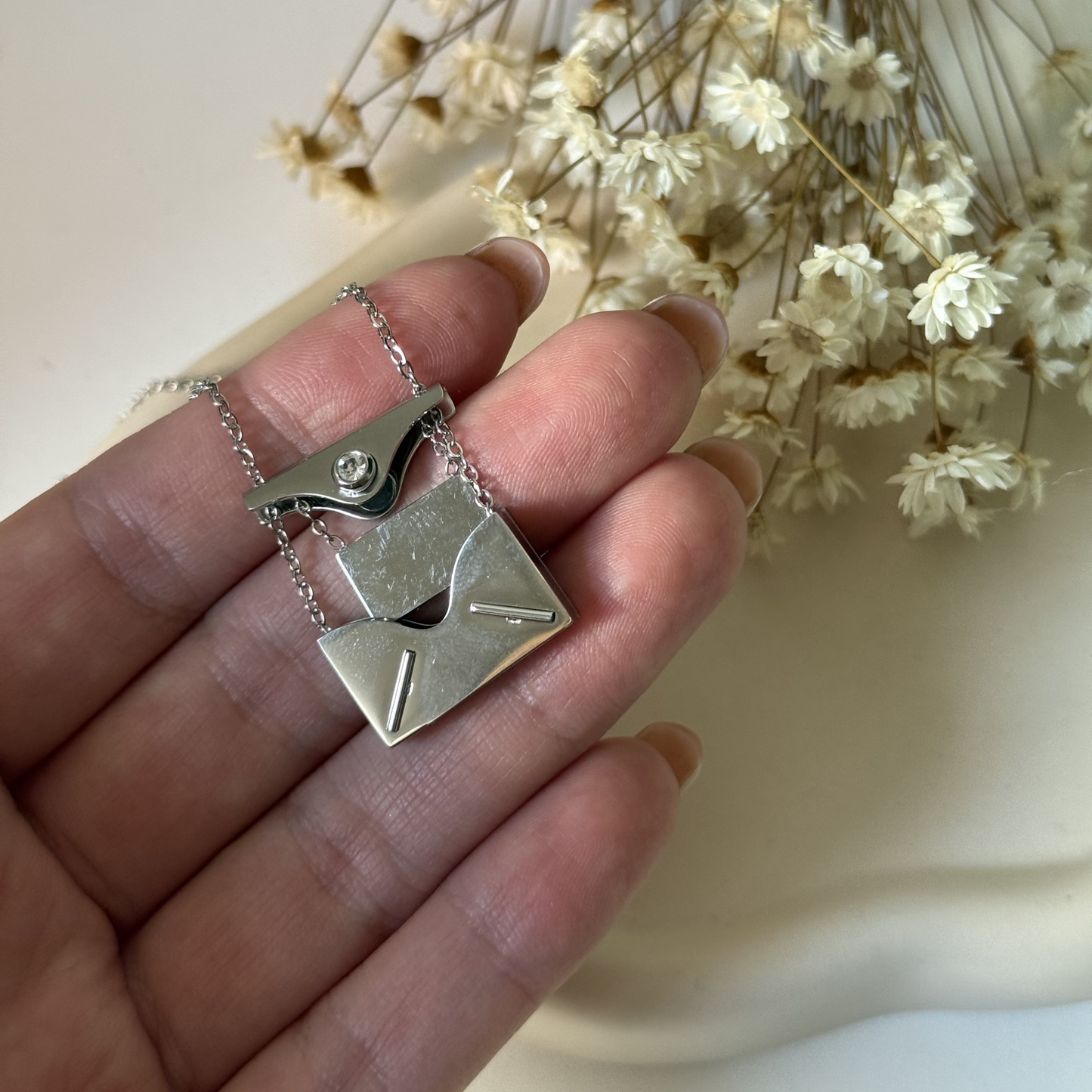 Colar carta de amor -silver